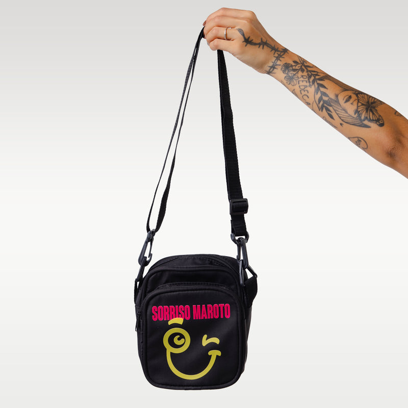 SHOULDER BAG - PRETA (LOGO)